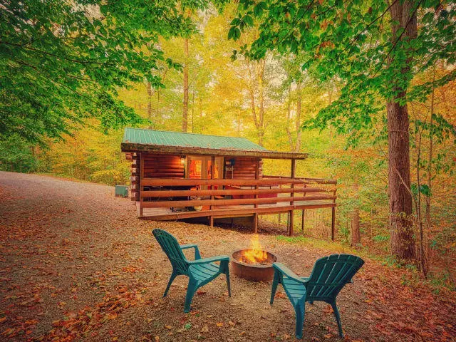 American Hollow Cabin