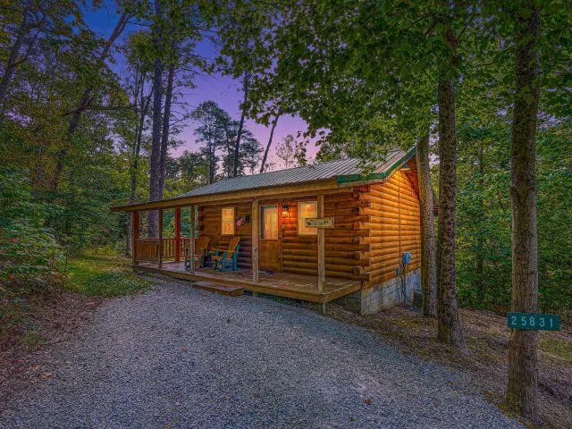 Hocking Hills Lodging Company Trail Ridge Cabin