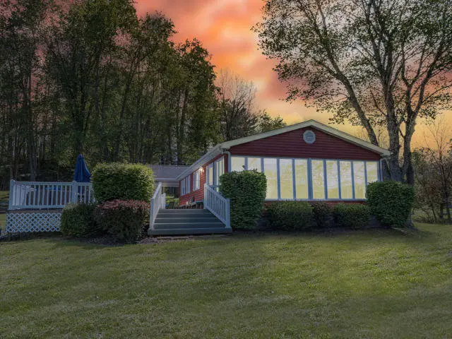 Lake Front Oasis Cabin